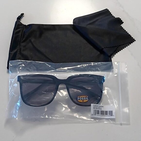 FOSSIL Sunglasses Black Frame and Lens FW218 NEW - Picture 1 of 10